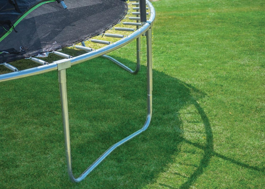 14ft Trampoline and Enclosure S558