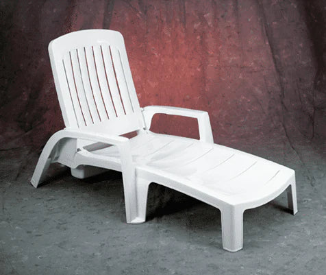 White Resin Chaise Lounge F2952