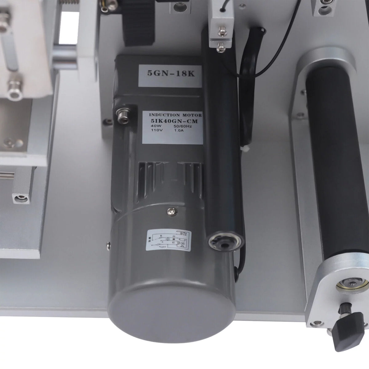Semi-automatic Square Bottle Labeling Machine B655