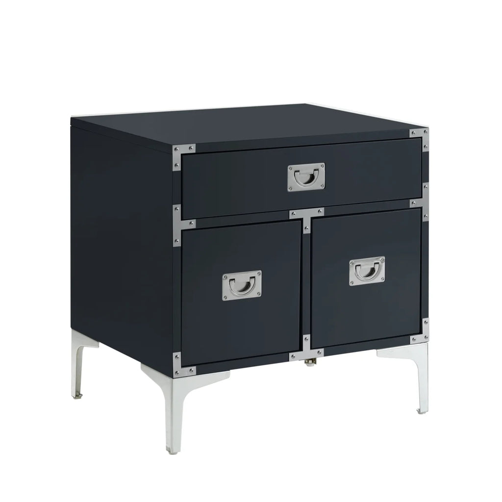 Lacquer Finish 3 Drawer Nightstand X717