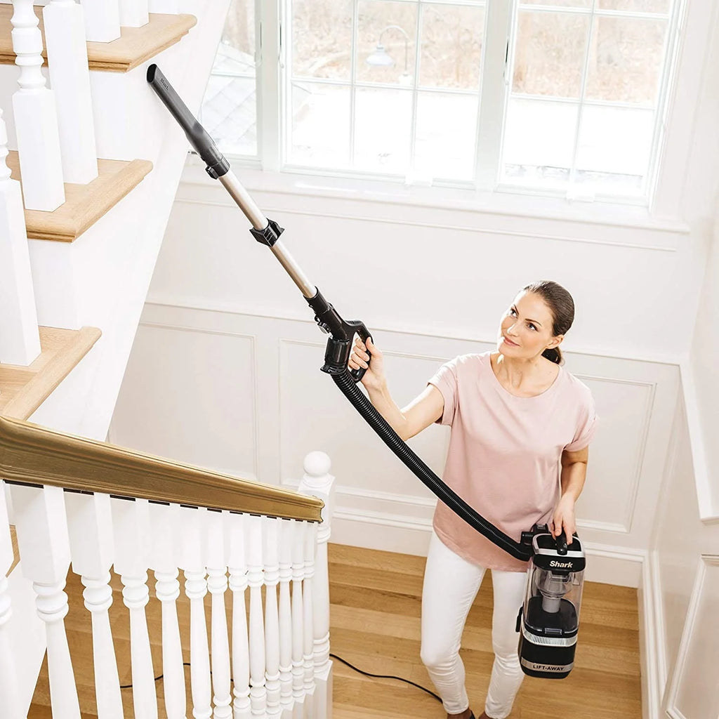 Upright Vacuum Z2430
