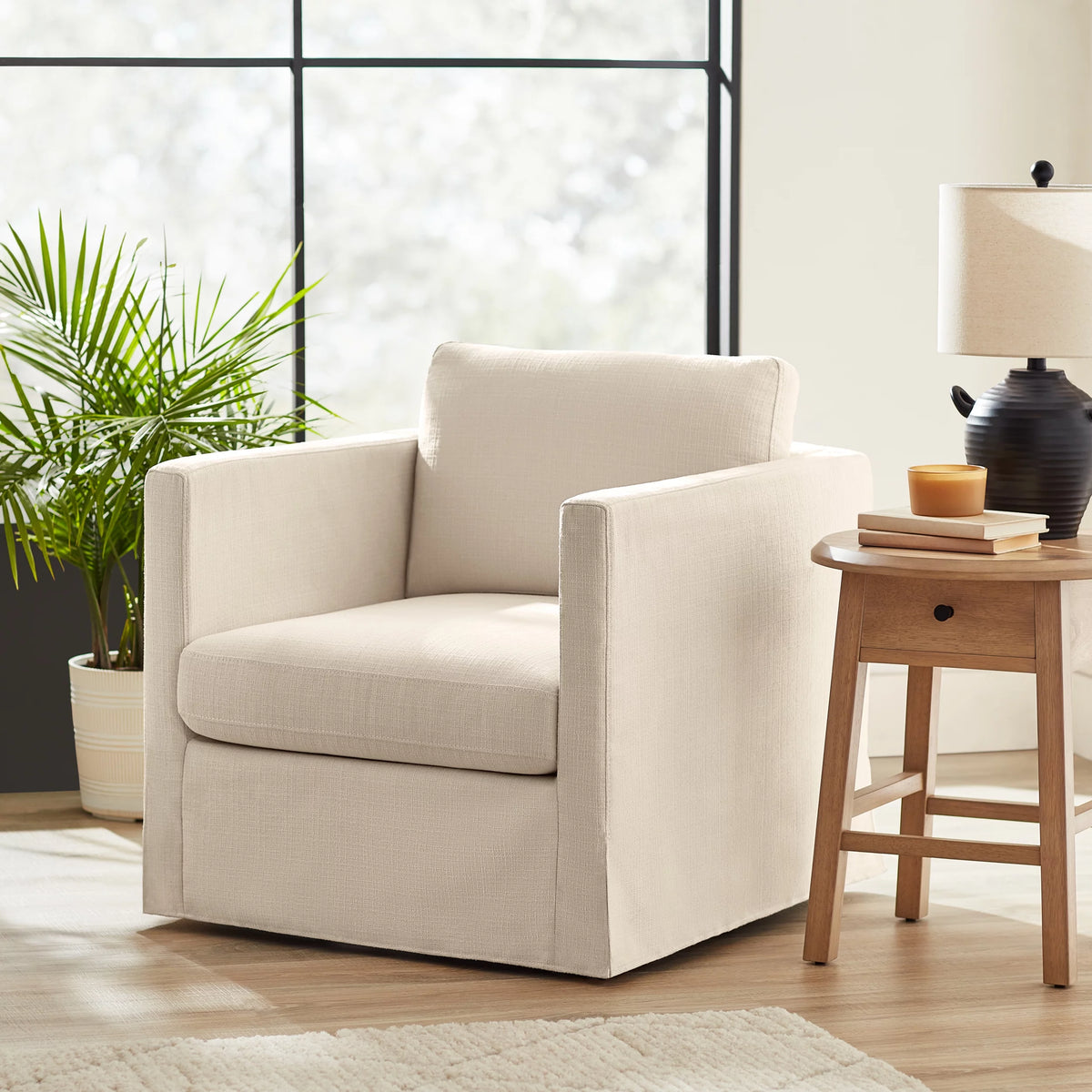 Cream Slipcover Swivel Chair Y532253