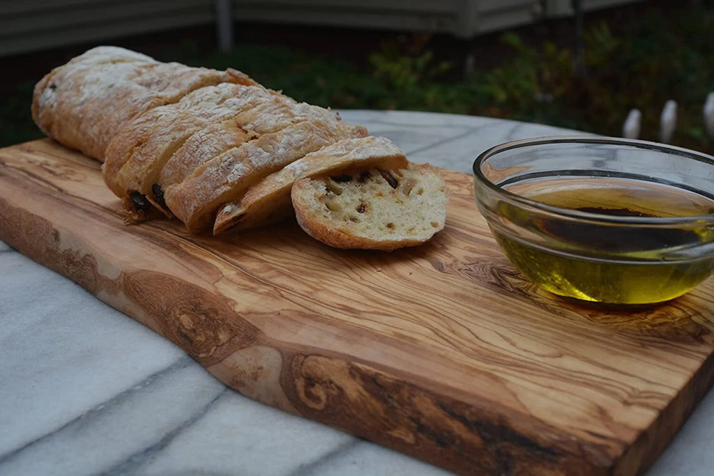Olive Wood Cutting Board N911