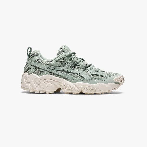 Green Cream Sneakers M76070