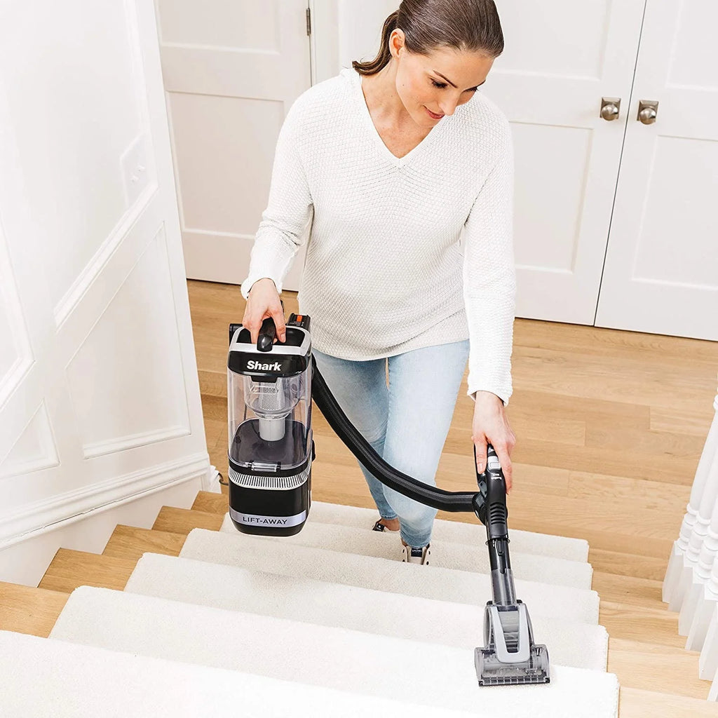 Upright Vacuum Z2430