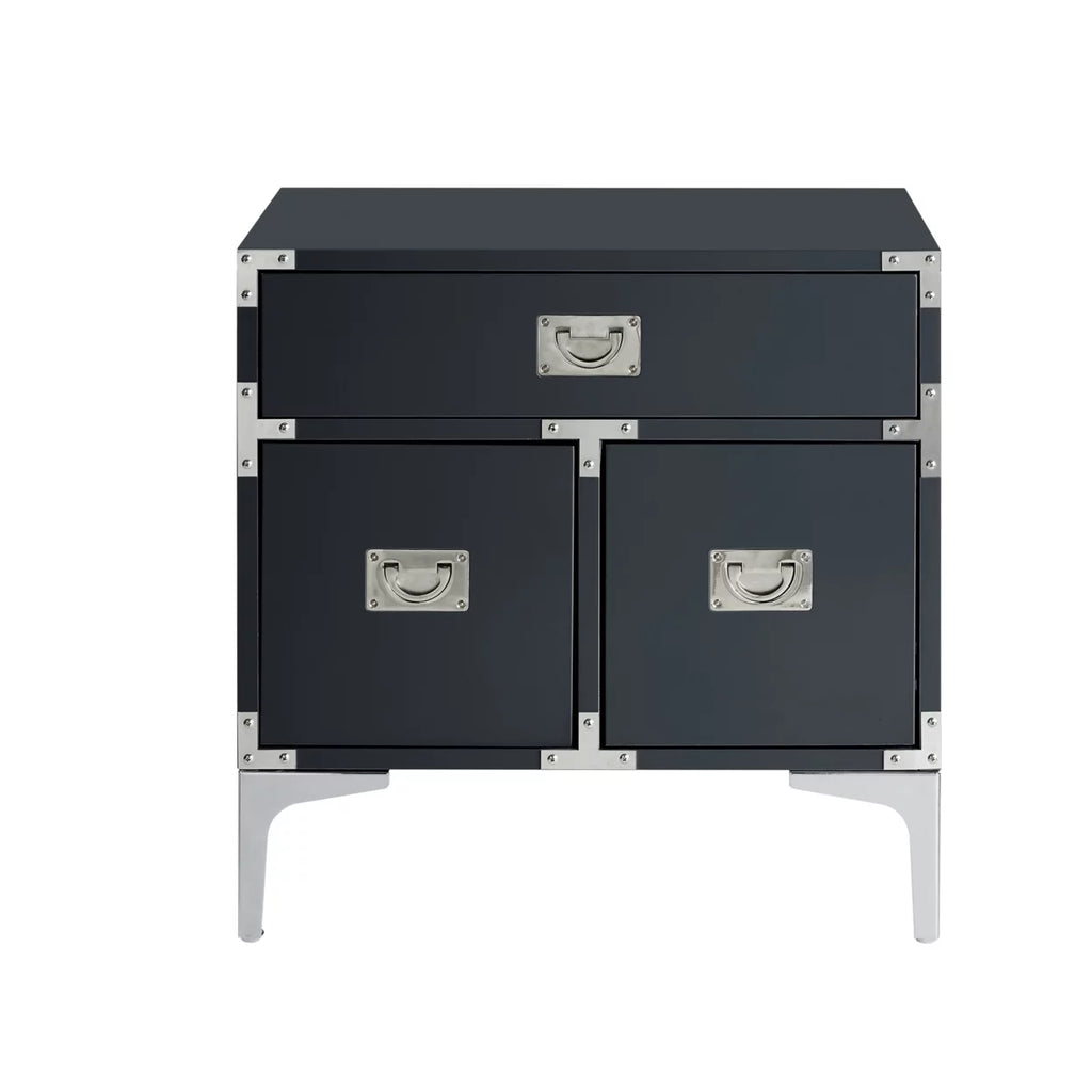 Lacquer Finish 3 Drawer Nightstand X717