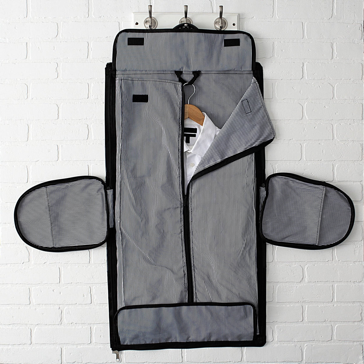 Convertible Garment Duffle C3196