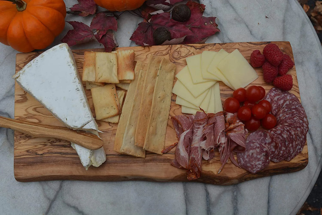 Olive Wood Cutting Board N911