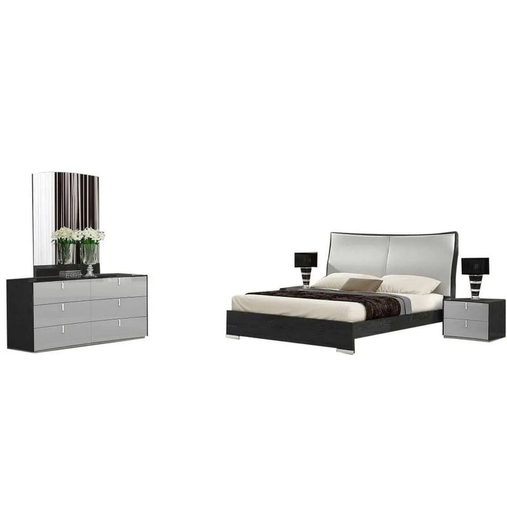 5-Piece Queen Bedroom Set R68850